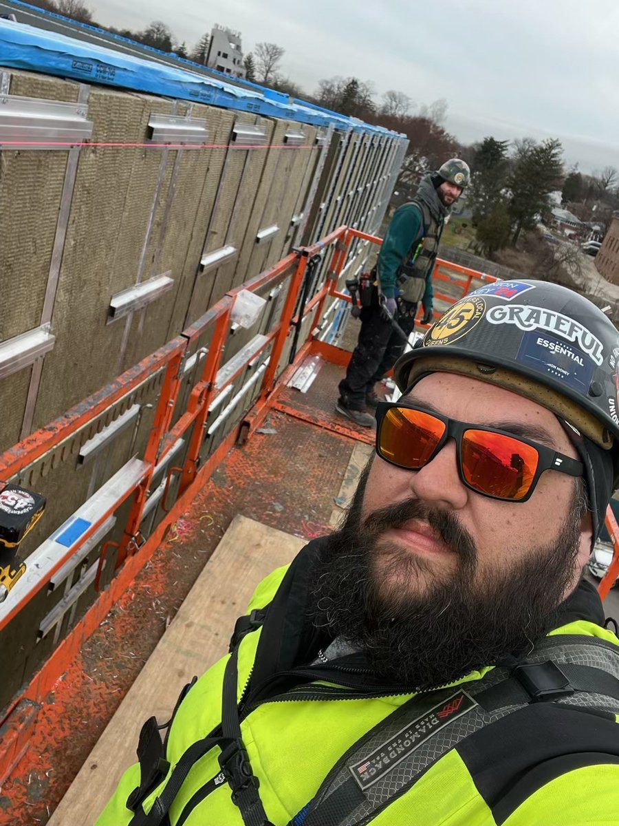 CarpentersNyc's tweet photo. David Mastros is another one of our #unionstrong members. Maybe you've seen him on job sites, at Local meetings, or in our new magazine issue! Check it out to find out why this former gym equipment worker took a leap of faith to become a #unioncarpenter! https://t.co/c4Zrsq1nYI https://t.co/MZhtLQSp4t
