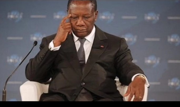 Tu n'as pas de couilles devant macron tu fais honte à tous les Noirs