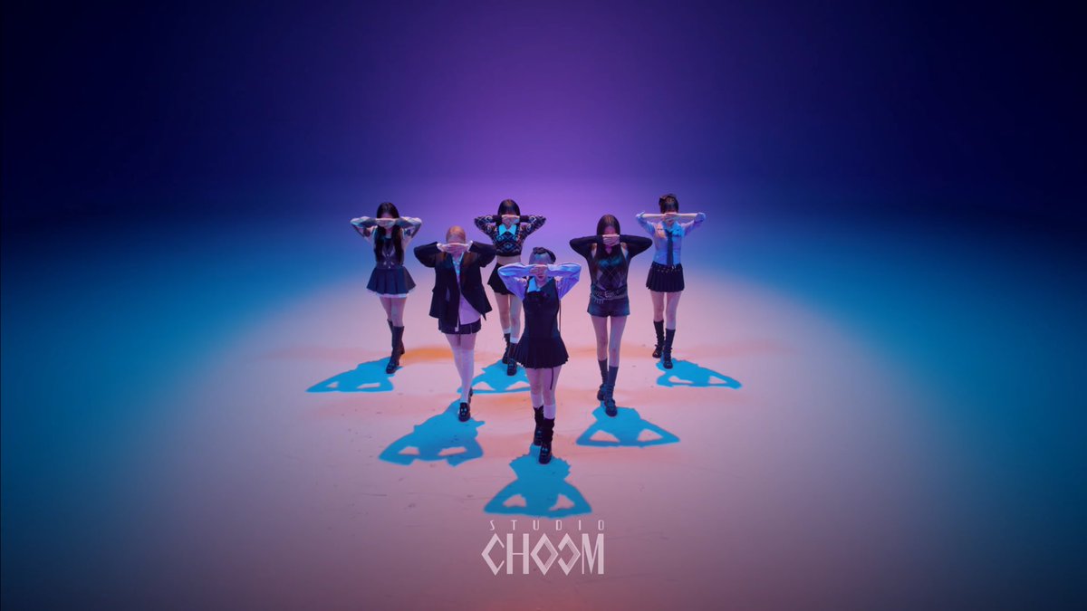 catgachibuhwal's tweet image. 아 .. 진정 오프닝부터 예술이셔..
그림자 이 미친것 나만의 다이아몬드 . . . 💎