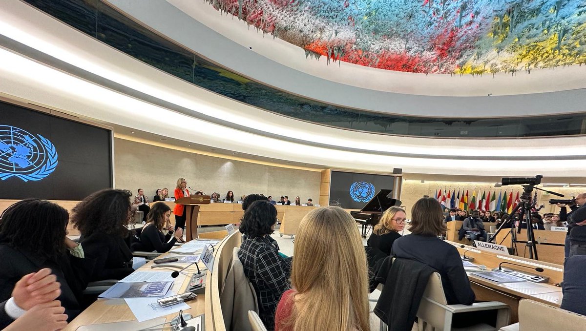 ITUSecGen's tweet photo. My advice to our future leaders at the #FerMUN Model @UN conference:
- Be open to what inspires you
- Be curious
- Explore
- Be fearless and dare to dream big 
- Your strength is your imagination so never give up
- Stand for what you believe in and "defy gravity!" https://t.co/wuMDdafaO3