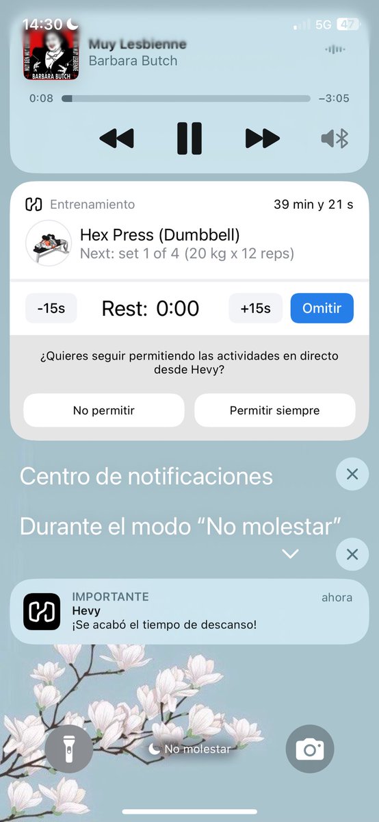 lalomv's tweet photo. Por qué las notificaciones de Hevy suenan como las de Grindr? 😂 https://t.co/FJpx3t3afM