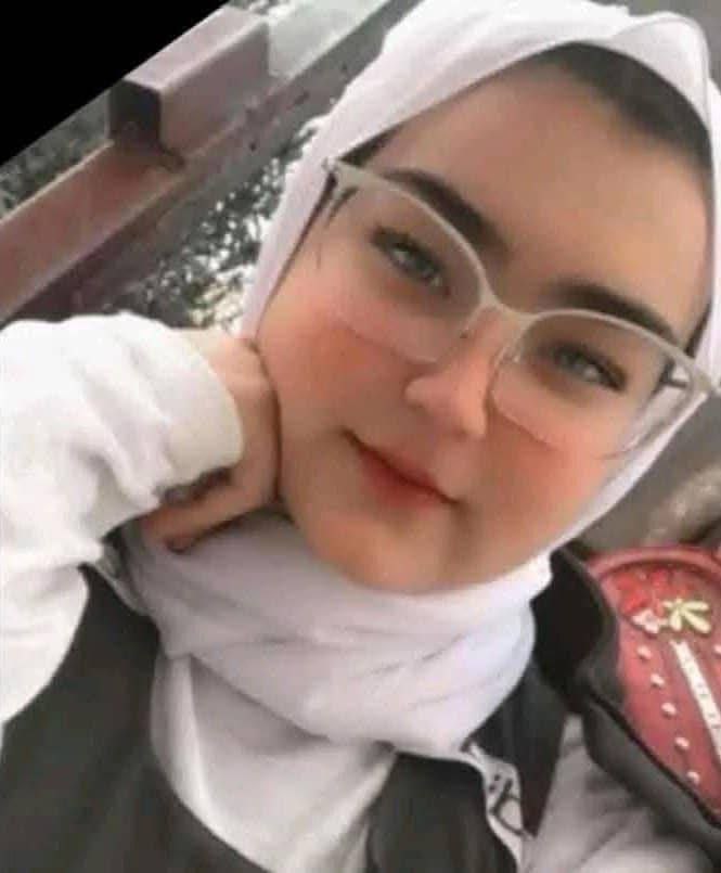 Alaie63's tweet photo. ديالى 

العثور على جثة الفتاة الغريقة "ملاك" في بحيرة حمرين قبل قليل وبعد رحلة بحث امتدت خمسة ايام.
عمليات البحث اشتركت بعا الشرطة النهرية والحشد الشعبي وغواصين من عدة محافظات للبحث عن جثة الفتاة التي غرقت في بحيرة حمرين في ديالى جراء انقلاب زورق كانت على متنه مع ذويها. https://t.co/bQIPrhCcoR
