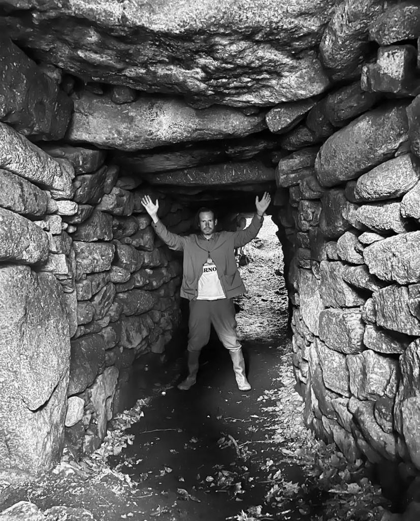 Stone Club tweet media