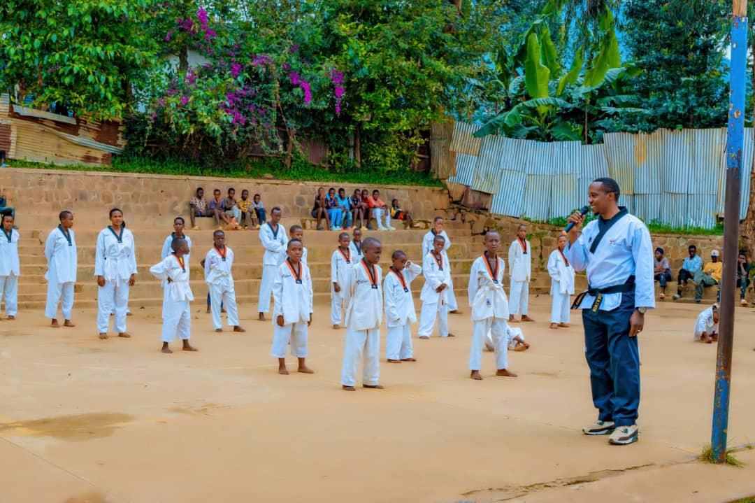 On occasion of Closing d Festive&amp;Schools holidays, on Friday 3⃣rd Jan 2025 <a href="/TaekwondoRwanda/">Rwanda Taekwondo Federation</a> conducted #geup promotion test for 38 practitioners of KIZIBA TAEKWONDO ACADEMY in KIZIBA REFUGEE CAMP in <a href="/KarongiDistr/">Karongi District</a> (1/2)
#Taekwondo
<a href="/worldtaekwondo/">World Taekwondo</a> <a href="/Rwanda_Sports/">Ministry of Sports|Rwanda</a> <a href="/RwandaOlympic/">Rwanda National Olympic and Sports Committee</a>