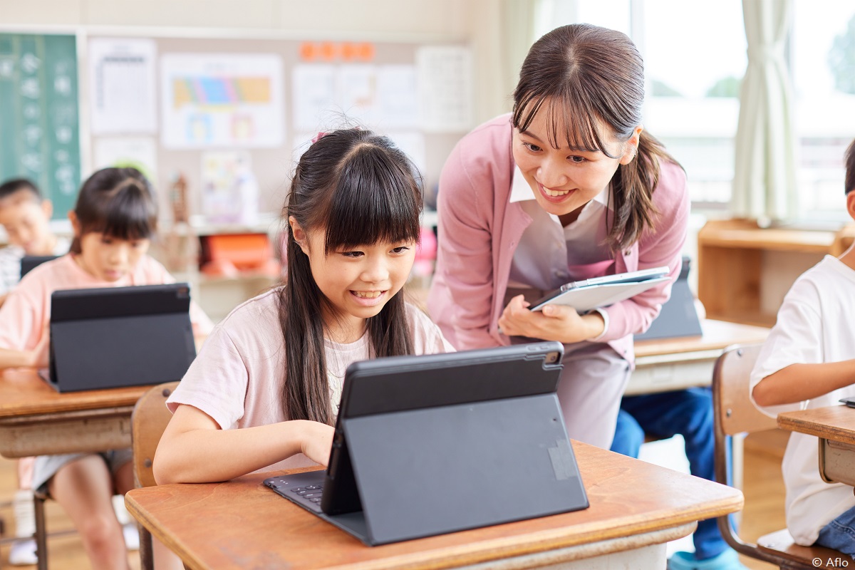 BotschaftJapan's tweet image. In 🇯🇵 ist Programmieren in Grund- und Mittelschulen inzwischen Pflichtfach, und #Informatik ist seit Januar 2025 ein obligatorischer Bestandteil der allgemeinen Hochschulaufnahmeprüfung. Der kompetente Umgang mit Computern wird heute nicht mehr nur von Spezialisten verlangt.💻
