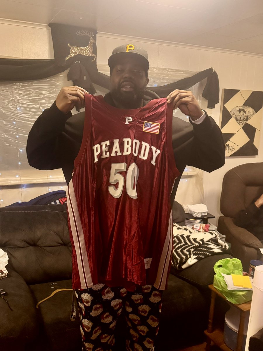 🙏🏾There are so many reasons I have to be thankful for 40. 

Honestly never thought about life past 25 when I was a Youngin. 

My brother was killed before the age of 30
Lost so many friends before 30.

Thankful God has blessed me to make it this far. 

#ThankYouGod #Thankyoufor40