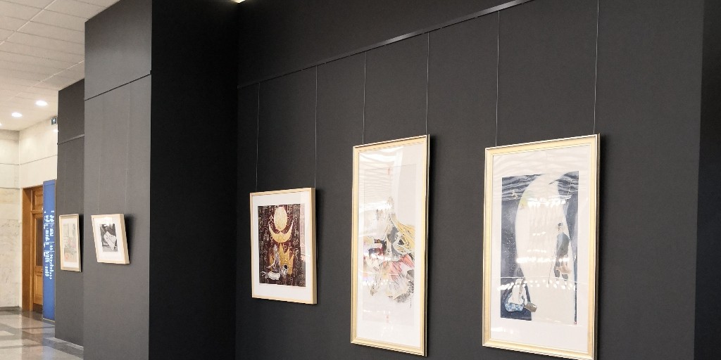 ASHanging's tweet image. You can arrange and rearrange your framed artwork whenever you want or need it! Our hanging systems are so versatile, that you'll love them!
Shop It Now: ASHanging.com
#HangingSystems #WallHanging #FramedArtwork #VersatileHanging #HangwiththeBest #ASHangingSystems