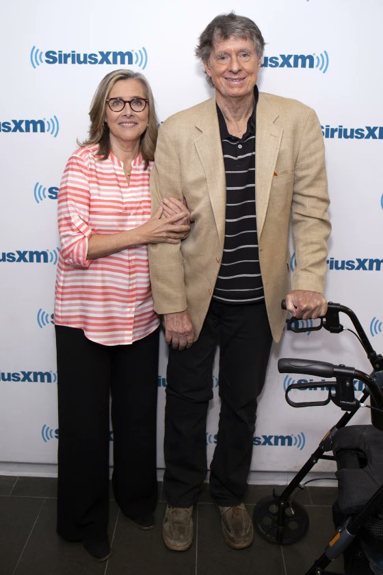Richard Cohen Death: Meredith Vieira’s husband Richard Cohen has died after battling sclerosis... tinyurl.com/3cwwheah