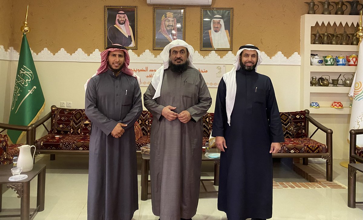 زيارات |

سعدنا بزيارة #الشيخ_عبدالرحمن_الباهلي 
خلال زيارته #الزلفي .

          حللتم أهلاً ووطئتم سهلاً