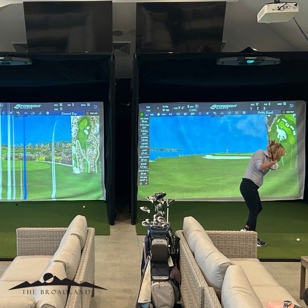 LandscapesGolf's tweet image. Who says golf is just a summer sport? At many LGM courses, we've got you covered all year round with state-of-the-art indoor golf simulators! Check out our different courses and our reciprocal opportunities here: landscapesgolf.com/member-advanta…

#LGM #GolfSimulators