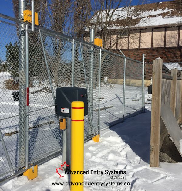 RomaFence's tweet image. Enhancing security and convenience with our automated gate systems, even in the toughest winter conditions. ❄️ #advancedentrysystems #automation
