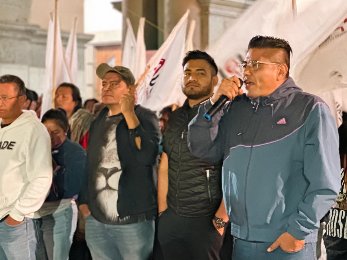 URGENTE: LIBERAN A DOS IMPLICADOS EN LA MASACRE DE NOCHIXTLÁN 

Mientras los asesinos pasaran navidades y días de reyes con sus familias e hijos, nuestros compañeros caídos nunca volverán a tener esa dicha.  (1/3)
<a href="/julioastillero/">Julio Astillero</a> <a href="/epigmenioibarra/">epigmenio ibarra</a>