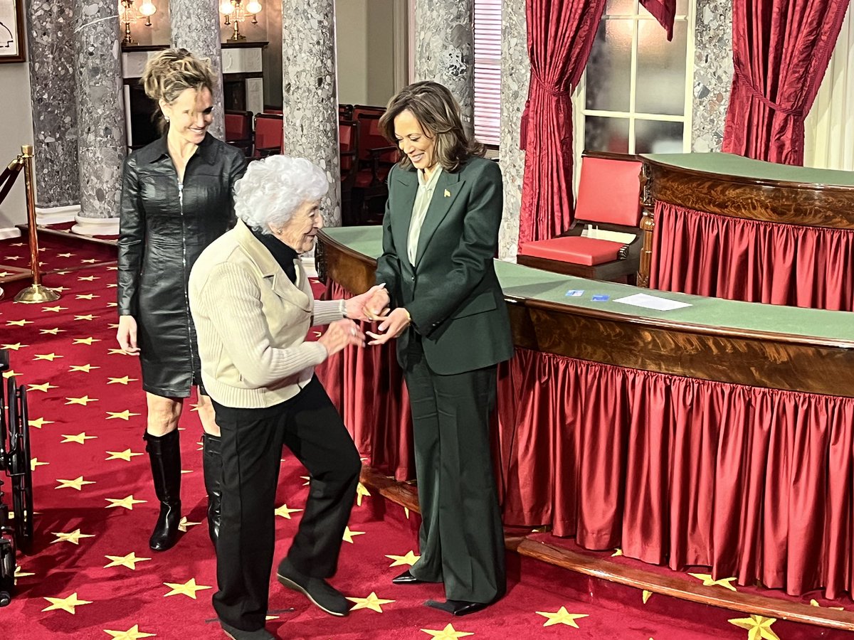 LVBurke's tweet photo. @JohnJHarwood @robbysoave C’mon Robby stop it. #BruceFischer wouldn’t even look at the VP. I was there. I watched a lady get out of her wheelchair to greet the VP. As someone who has worked in politics I’ve seen this before. Classic micro aggression. https://t.co/dUfX9qsK27