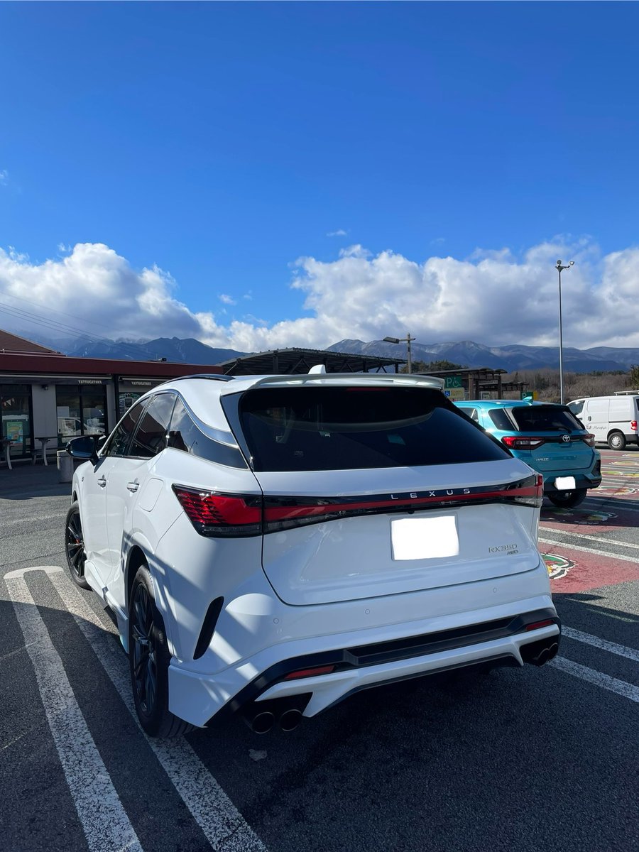 SCL1927's tweet photo. RXと1月の雲
#車のある暮らし #lifewithacar
#レクサス #LEXUS #RX #RX350F #RX350FSPORT #TRD #エアロ #aero #lexuslifestyle #車のある風景 #車好きな人と繋がりたい
#八ヶ岳PA #八ヶ岳 #MtFuji https://t.co/KBPzqRBhfM