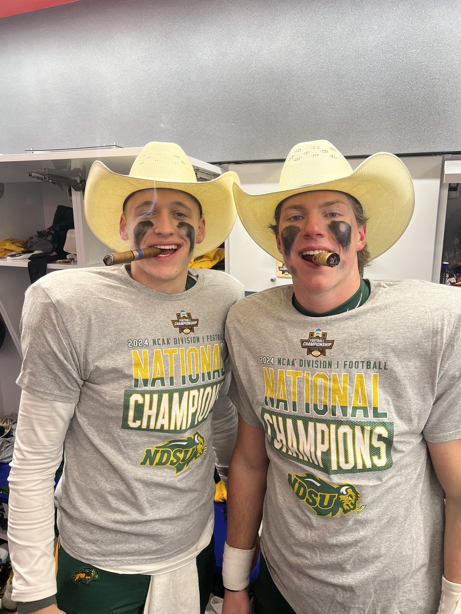 Coach Kinder tweet media