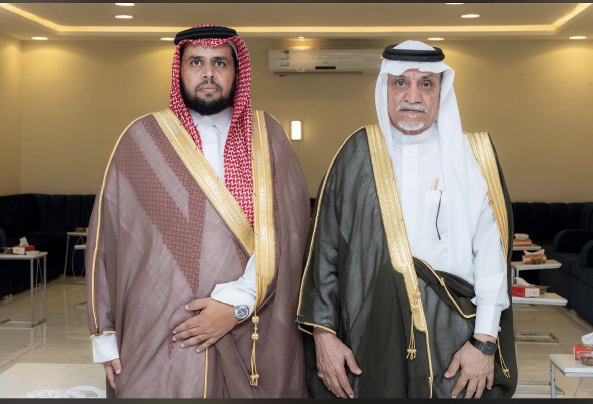 ato5136's tweet photo. نسيبي الشيخ احمد بن ابراهيم بن مستور الزهراني شيخ قبائل احلاف باللسود واحد زعماء وقادة زهران العناصي 👑 https://t.co/9em6hXFuQK