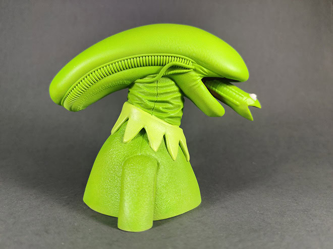 omgblog's tweet image. OMG, Xenomorph Kermy exists omgwh.at/THDKKR #Art #Geeky #kermit