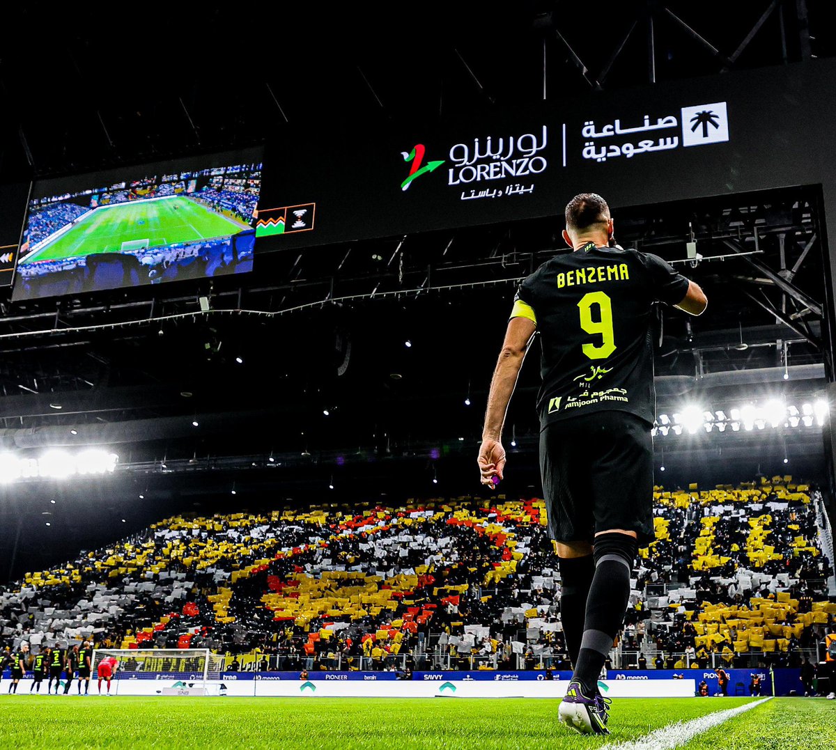 faislalharbi's tweet photo. #الاتحاد_الهلال  الحكومة جلاد الطواقي كيف لك لاتكون اسطورة وأنت من بلاد زيدان https://t.co/3ujfLt8NTN