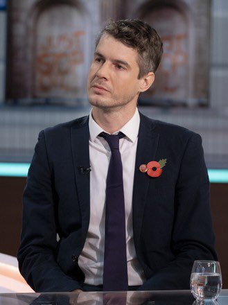 RobinBoardmanUK's tweet image. Another friend sentenced to prison today. Pat and I have organised together for years - doorknocking and raising local awareness of climate collapse. A doctor by day and a community champion by night. 

Now he’s been sentenced to a year in prison for disrupting an Esso petrol…