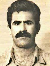 Abdullah Öcalan (apo) kimdir? 

Bugün birilerinin yana yakıla savunduğu terörist 40 senede nelere sebep olmuştur 🧵