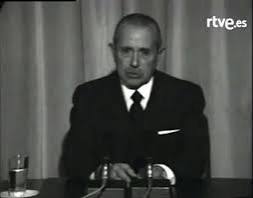 Por favor, no digan que conmemoramos 50 años de democracia. Entre la muerte del dictador y la llegada de la democracia pasó bastante tiempo.