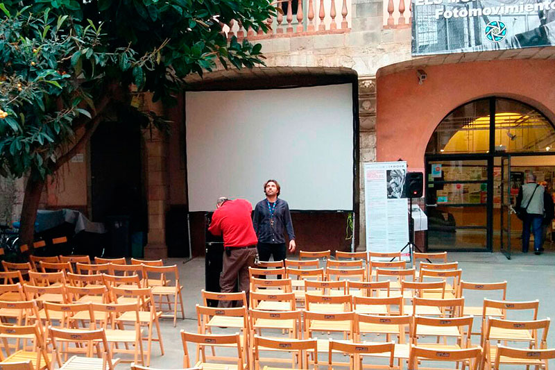 #CONVOCATÒRIA

Tens un projecte audiovisual i vols donar-li visibilitat? El <a href="/patillimona/">Pati Llimona</a> ofereix la seva sala de projeccions per compartir-lo amb el públic.

Consulta'n els detalls: 👉 s.mtrbio.com/jfvkqqeebv