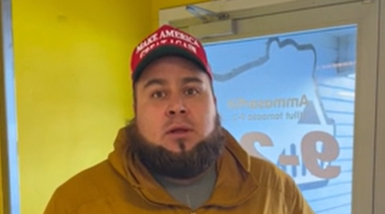 Jake Lahut on X: "Who Is The Guy From Trump's Greenland Video? Meet Timmy Zeeb, a convicted drug dealer who successfully escaped prison in 2009 and is a somewhat familiar face on