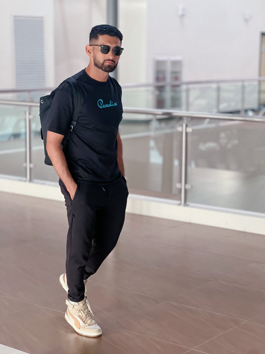 SRazaB24's tweet photo. Next Destination #Dubai 

@ILT20Official 

@Dubai_Capitals family see you all soon In sha Allah 

#alhamdulillah #visitzimbabwe https://t.co/nngOb6xUrW