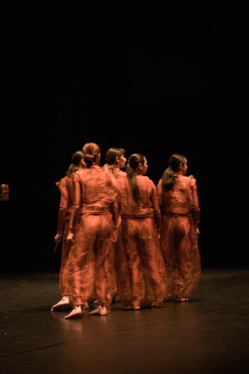 centro_nave's tweet photo. ¿Ya tienes tu entrada? 🫢 En enero recibiremos nuevamente a la destacada bailarina Alexandra Mabes para el reestreno de la obra de danza “CU:cuerpo infinito”.  

 🔗Las entradas para las funciones del 16 y 17 de enero están disponibles en https://t.co/ZL6bqcVBPe o en Ticketplus. https://t.co/afh3sAP60e