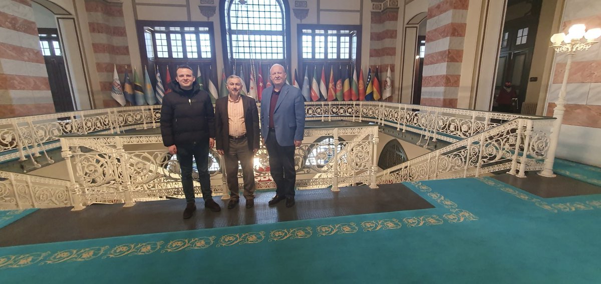 MUSTAFA ÇALIŞKAN (@servet_68) on Twitter photo SBÜ Hamidiye Tıp Fakültesi Dekan Yardımcısı Hekim-î Kâmîl, Hekîm-î Hazık, huzur-i ârifâne güzel İnsan Prof. Dr. Güven BEKTEMÜR Hocam ile mülâkî olmanın mutluluğunu yaşadık . . .
<a href="/sbuedutr/">Sağlık Bilimleri Üniversitesi</a> <a href="/guvenbektemur/">Prof.Dr.Güven Bektemür 🇹🇷</a> SBÜ Hamidiye Tıp Fakültesi Dekan Yardımcısı Hekim-î Kâmîl, Hekîm-î Hazık, huzur-i ârifâne güzel İnsan Prof. Dr. Güven BEKTEMÜR Hocam ile mülâkî olmanın mutluluğunu yaşadık . . .
<a href="/sbuedutr/">Sağlık Bilimleri Üniversitesi</a> <a href="/guvenbektemur/">Prof.Dr.Güven Bektemür 🇹🇷</a>