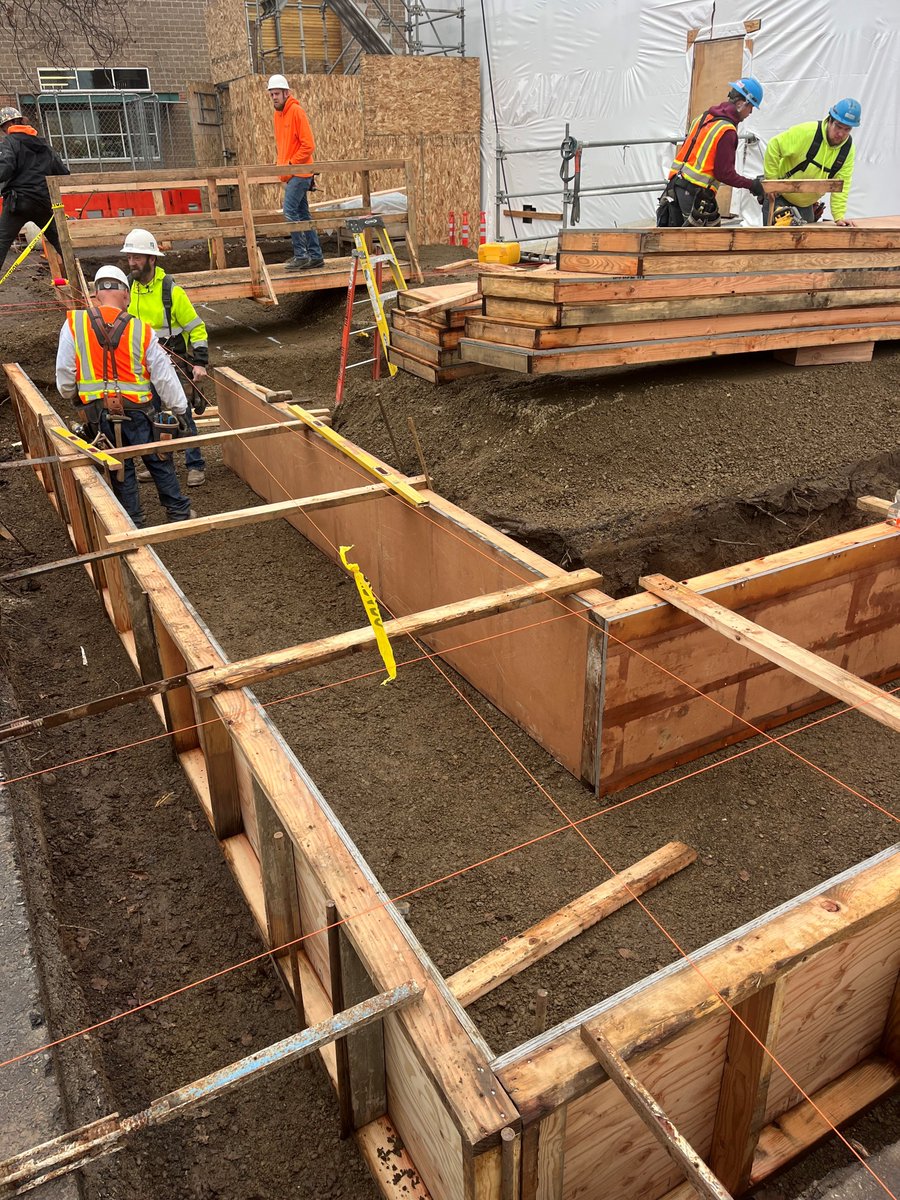 chambersconstr's tweet image. We’re excited to be prepping the site for the new addition to The Shedd Institute! This will create more space to celebrate the sounds that bring our community together. Stay tuned for more updates! #GoChambers #Construction