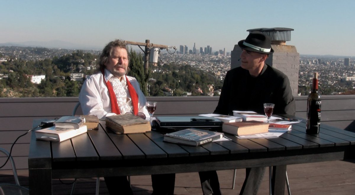 Strange meetings high above Hollywood: the SCAMMERHEAD absorbs the weird musings
of darkly eccentric historian Wyndham Bawtree
(Bruce Glover, "Chinatown").
@scammerhead now streaming free on <a href="/Tubi/">Tubi</a>: tubitv.com/movies/1000162…
And GooglePlay: bit.ly/46u7iBC 
#FilmNoir #Tubi