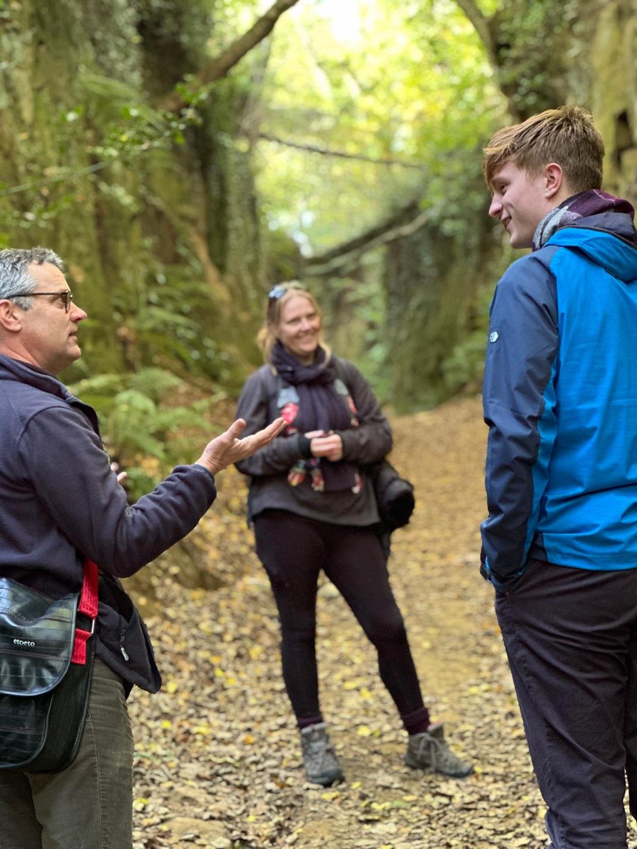 Check out this nice radio interview on Natural England's Holloways project, which is mapping the extent of #sunkenlanes nationally and documenting their full ecological and cultural value

bbc.co.uk/sounds/play/p0…