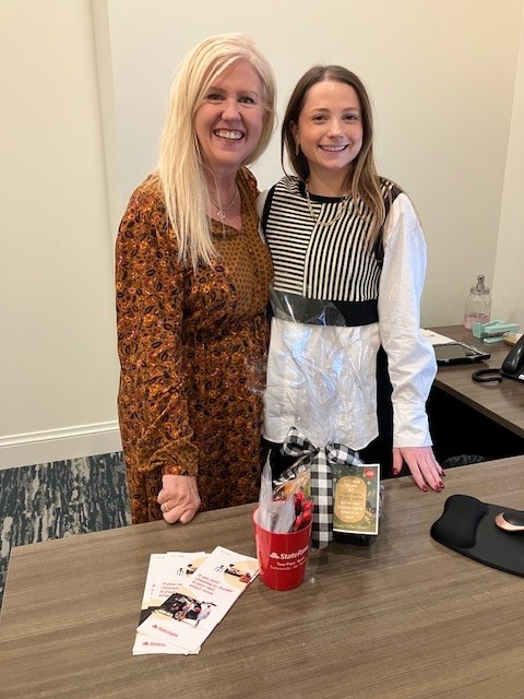 SFAgentTonyPope's tweet image. We kicked off the New Year by delivering healthy snacks to local apartment complexes! We want to help you protect the personal belongings that make your place a home. Give us a call today 843.884.3400. #rentersinsurance #goodneighboragent