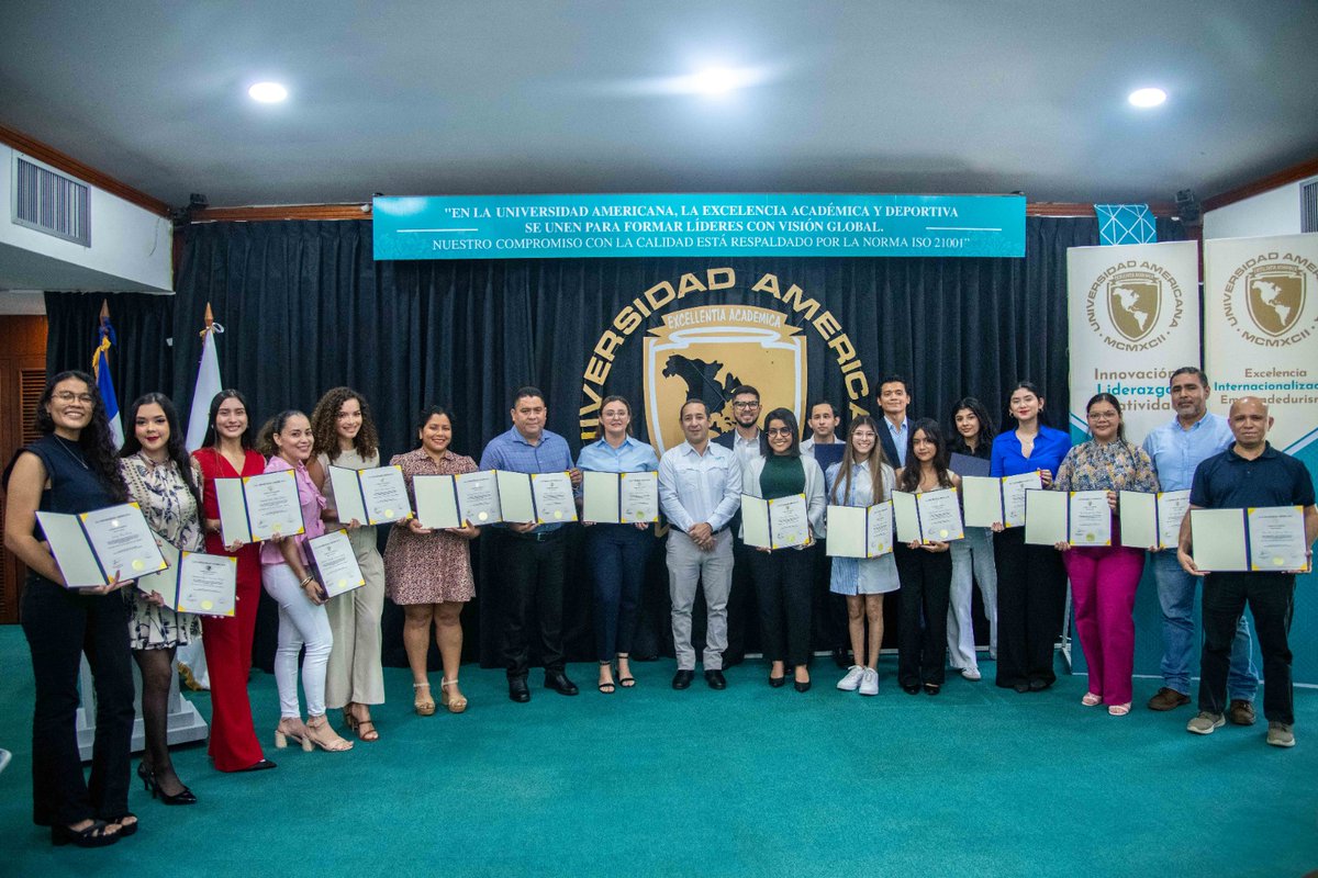 UAMNica's tweet image. 🎓 Language Center de la Universidad Americana celebró la decimoquinta graduación de sus programas de Inglés Comunicativo, del cual egresaron 38 adolescentes y adultos de las diferentes modalidades, quienes alcanzaron el nivel B2.

#UAM #LanguageCenter