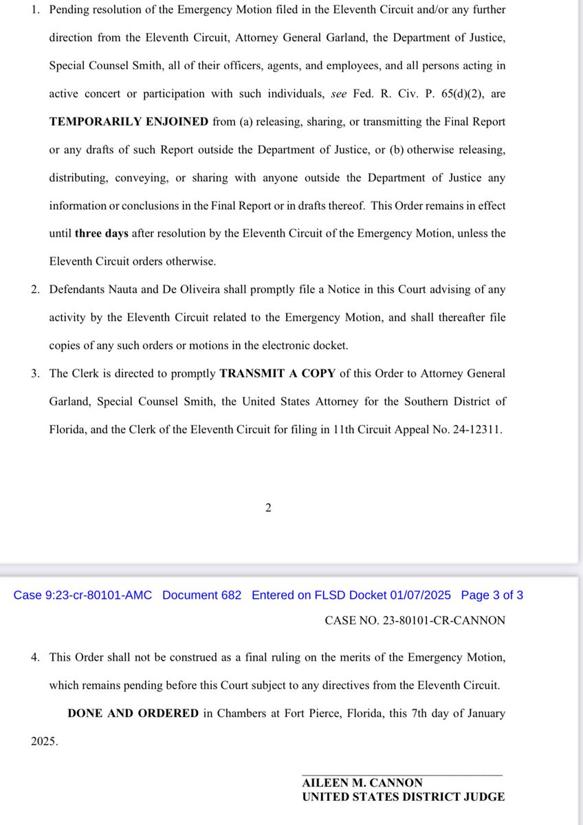 KlasfeldReports's tweet image. NEWS 

Judge Cannon temporarily blocks the release of the Jack Smith report.

Full order here  buff.ly/4aeYbIf