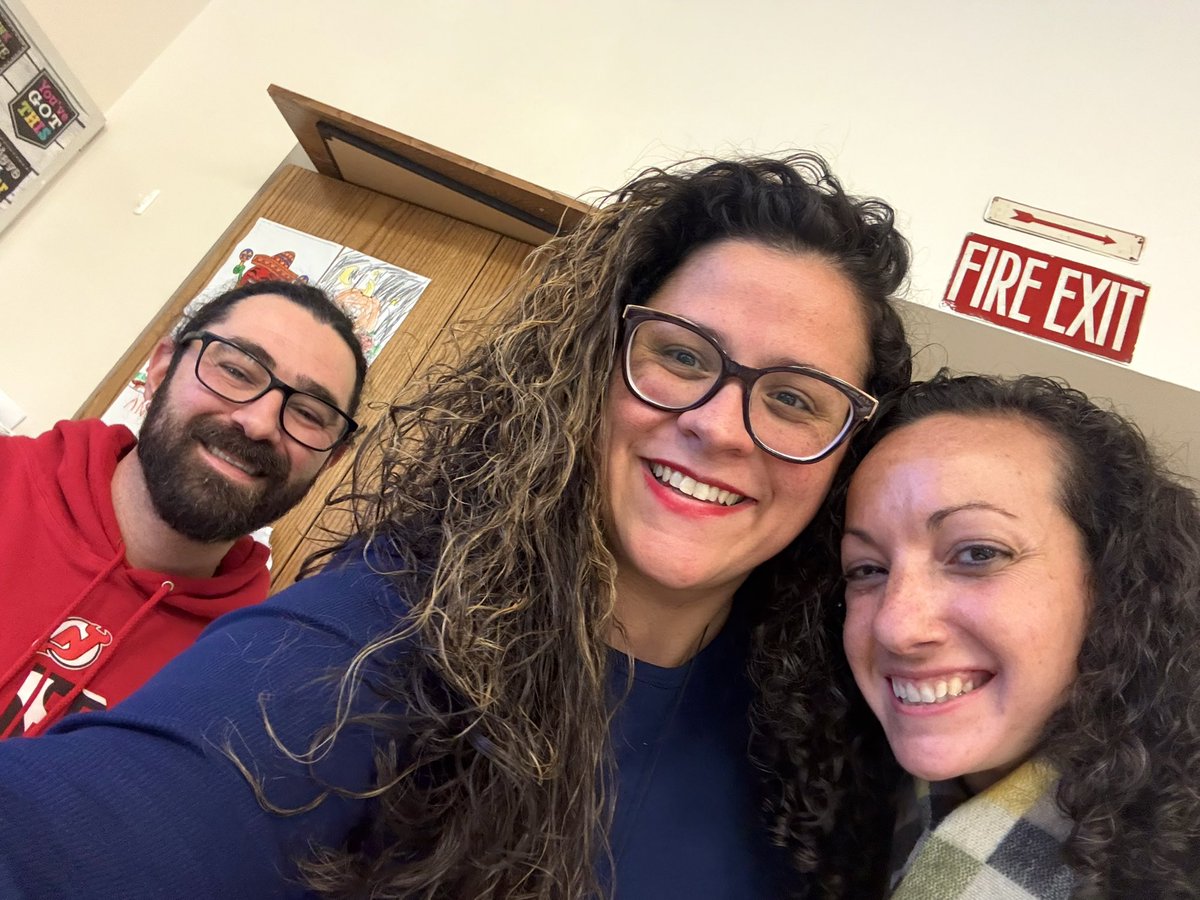 Margarita Baldeo, MSW, LCSW (@margaritabaldeo) on Twitter photo My favorite emotional regulators! They comfort, support, and advocate for students. So proud to have them on my team <a href="/NewellES/">Kelly Huggins</a> My favorite emotional regulators! They comfort, support, and advocate for students. So proud to have them on my team <a href="/NewellES/">Kelly Huggins</a>
