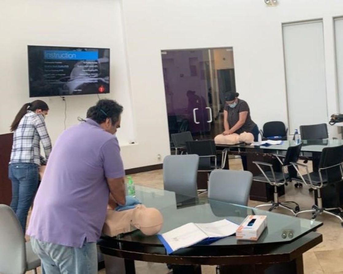 JACPRServicesL2's tweet image. Our BLS course is perfect for anyone who wants to learn the basics of life-saving techniques. Whether you&apos;re a healthcare provider or just someone wanting to help, we make learning easy. Sign up today!
#BLSCourse #JandACPRServicesLLC 
cprclassmcallen.com/contact