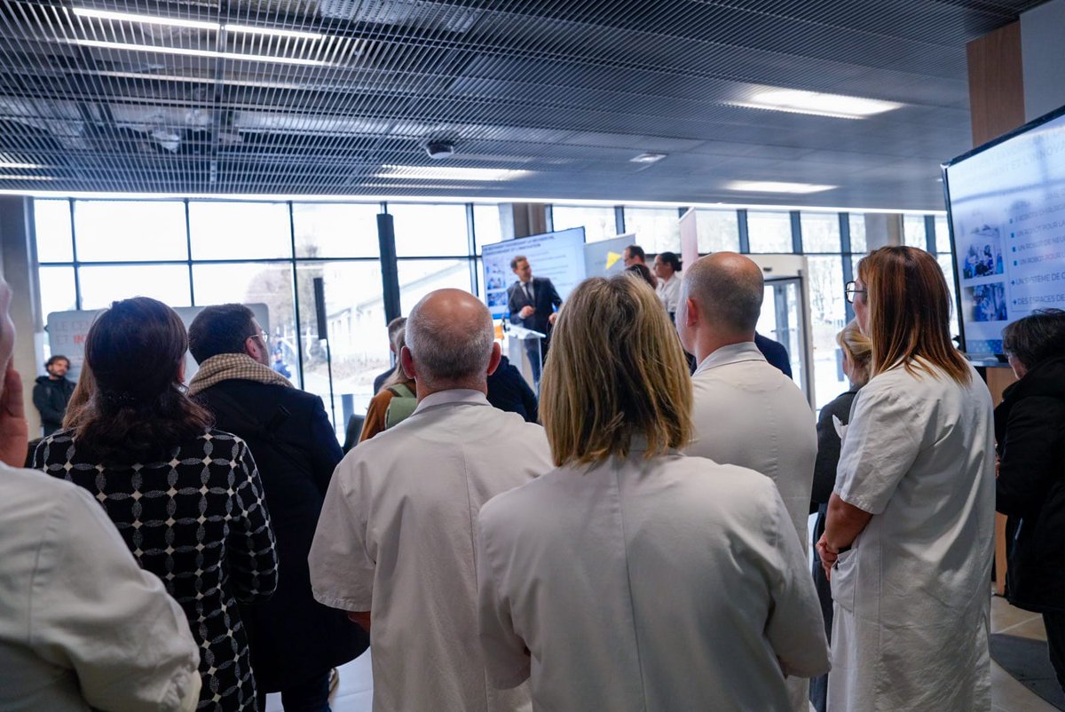 Rien n'aurait été possible sans le dévouement et l’engagement exceptionnel de toutes les équipes du CHU. Merci à la communauté hospitalière pour son sens aigu du service public.