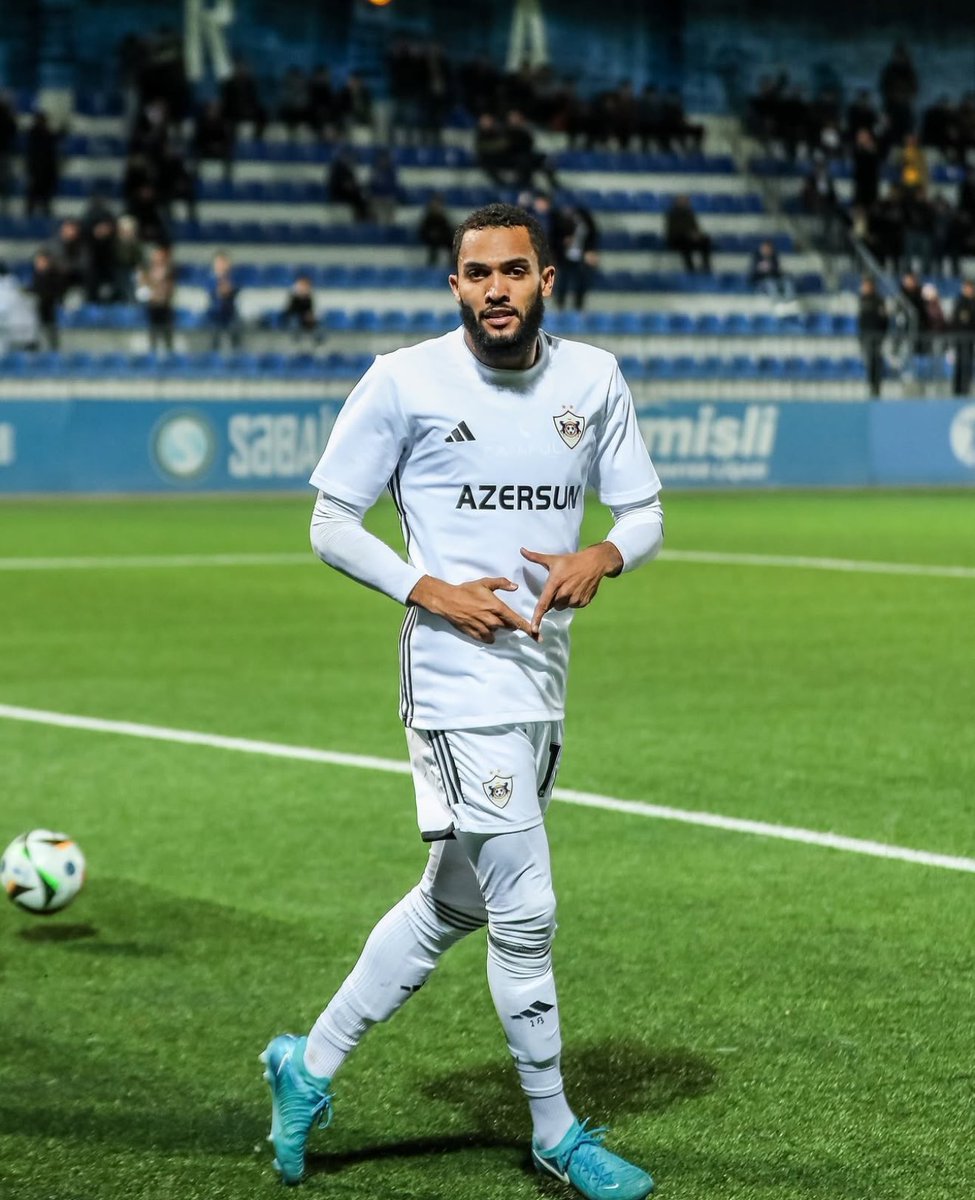 futebol_info's tweet photo. ⚠️ O acordo de Juninho com o Sevilla melou, e o atacante do Qarabag deve ir para o Flamengo.

O jogador tinha tudo acertado com o clube espanhol, mas o Rubro-Negro deu um 'chapéu' com uma proposta maior, oferecendo o triplo do salário que Juninho receberia.

🗞 @elchiringuitotv | @FabrizioRomano 
📸 Qarabag