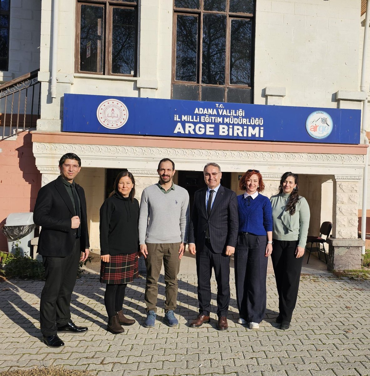 Birimimizi ziyaret eden <a href="/cuhabermerkezi/">Çukurova Üniversitesi</a> Eğitim Fakültesi öğretim üyeleri ile Müdür Yardımcımız Sayın Murat SERT bir araya geldi. Üniversite ile işbirliğinin güçlendirilmesi ve eTwinning ITE faaliyetleri konularında istişarelerde bulunuldu.
<a href="/tcmeb/">Millî Eğitim Bakanlığı</a> 
<a href="/Yusuf__Tekin/">Yusuf Tekin</a> 
<a href="/AdanaMem/">Adana İl Millî Eğitim Müdürlüğü</a>