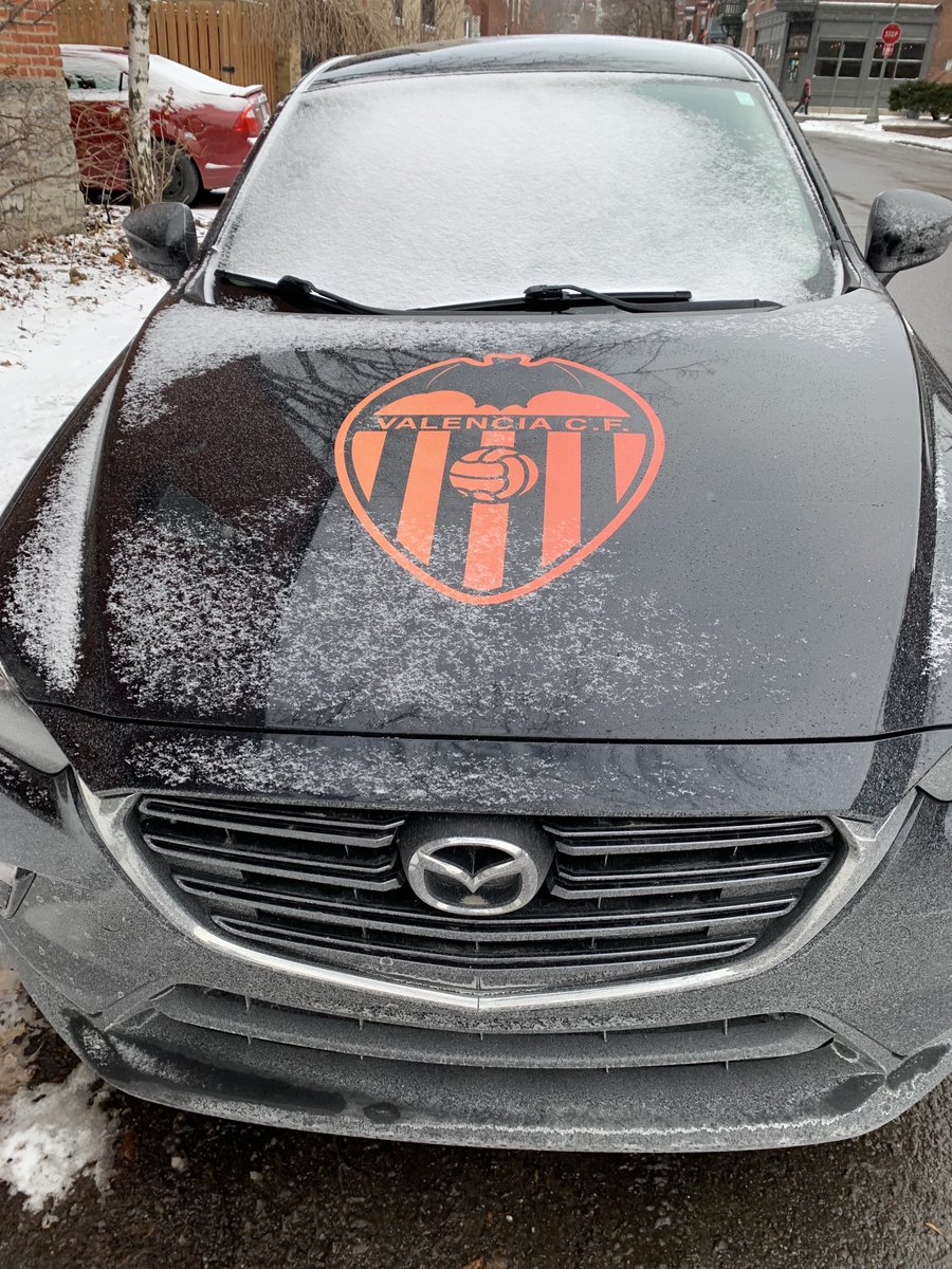 NoelPButler's tweet photo. Not even a Montreal snow blizzard stops football
bonne année #CFValencia 🦇 https://t.co/RKGxuarLzd