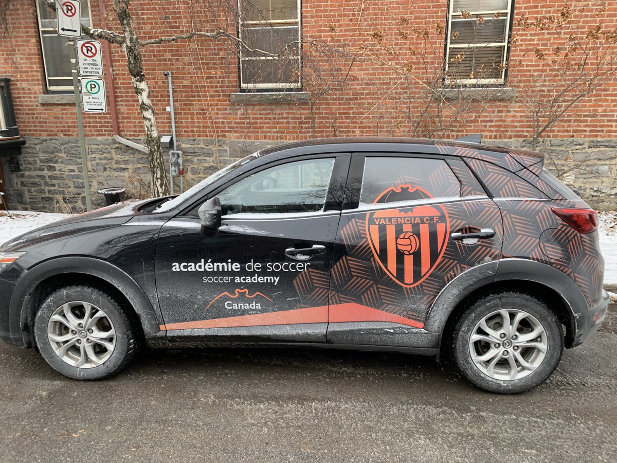 NoelPButler's tweet photo. Not even a Montreal snow blizzard stops football
bonne année #CFValencia 🦇 https://t.co/RKGxuarLzd