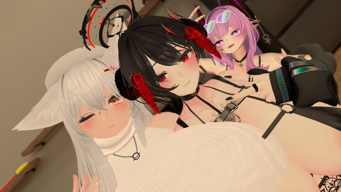 やんまるさん、オルカさんとも! @Orca_is_me_VR 