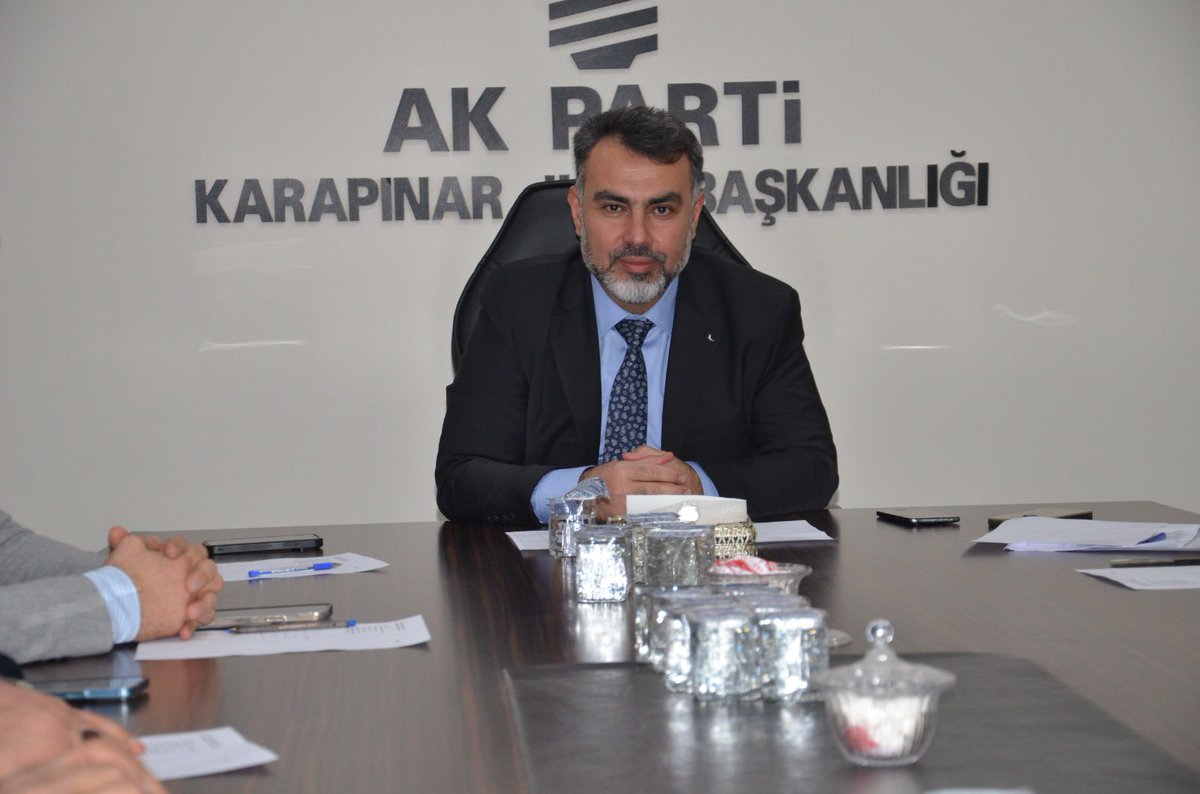 Ak_Karapinar's tweet photo. Haftalık İlçe Yönetim Kurulu toplantısını İlçe Başkanımız Sayın Ahmet Ersoy’ un başkanlığında gerçekleştirdik.

Toplantımızın hayırlara vesile olmasını dileriz.
@aktanitimkonya https://t.co/k7QVrR7q7s
