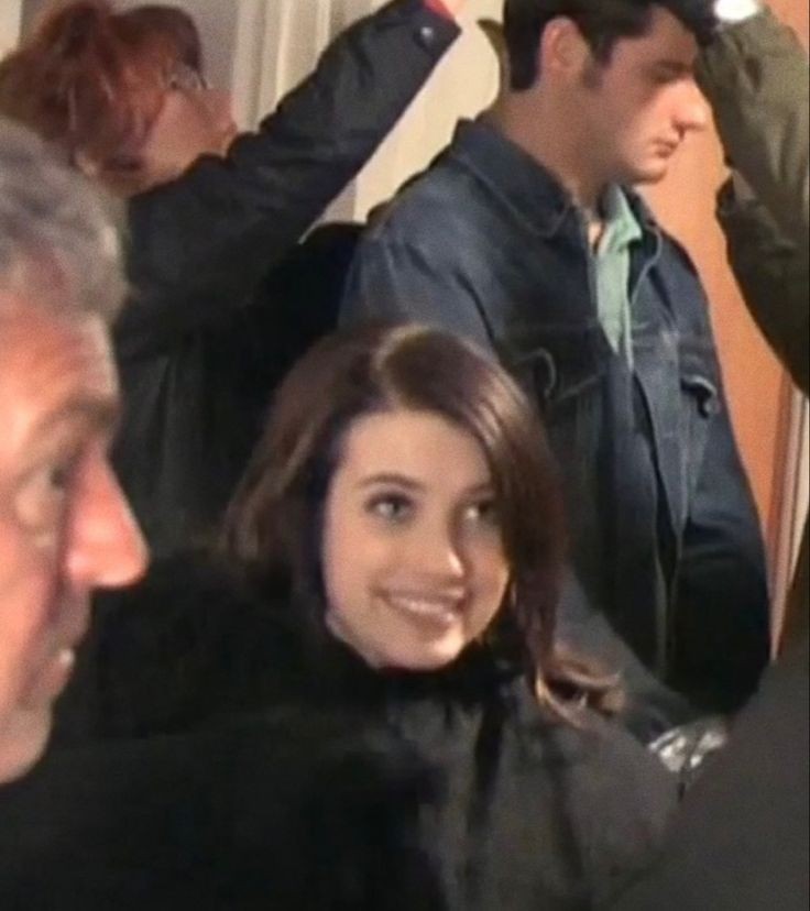 i lied. we're not having sex. instead, we're going to watch scream 4 and talk about how it's one of the best horror sequels of all-time.