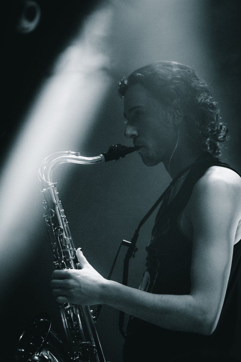 BLACK FOXXES tweet media