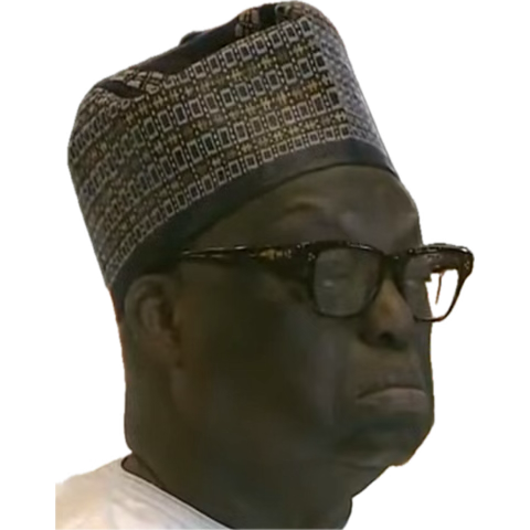Papgeye's tweet photo. Lettre ouverte au Président de la France

@EmmanuelMacron 

Il existe une nation où, depuis leurs palais présidentiels, plusieurs dirigeants ont orchestré des interventions répétées en Afrique, déguisées sous l’apparence de la coopération militaire. Cette nation, prétextant l’assistance, a souvent agi pour préserver ses propres intérêts stratégiques et économiques, au détriment des peuples africains.
Il y a une nation où, en 1977, un chef d'État, Valéry Giscard d’Estaing, a ordonné une opération au Bénin, dirigée par le mercenaire Bob Denard, pour tenter de renverser le président Mathieu Kérékou, piétinant ainsi la souveraineté d'un pays africain.
Il y a une nation où, sous l'autorité du général Charles de Gaulle, Jacques Foccart, conseiller aux affaires africaines, a reçu pour mission de financer et d'armer les sécessionnistes du Biafra, causant plus de 2 millions de morts lors d'un conflit sanglant au Nigéria.
Cette nation a, pendant des décennies, facilité l’élimination de figures révolutionnaires africaines, comme Ruben Um Nyobé au Cameroun, victime d’un assassinat silencieux pour s'être opposé à l'ordre colonial imposé par cette même nation.
Il y a également un pays qui, après avoir largement bénéficié des ressources et des forces africaines, ose aujourd’hui revendiquer l’ingratitude des peuples du continent.
Un pays dont un ancien président, Nicolas Sarkozy, et trois de ses ministres régaliens, sont actuellement mis en cause dans le cadre du financement illégal de la campagne électorale de 2007, soupçonn��s d’avoir reçu des fonds de Mouammar Kadhafi, dirigeant africain. Ironiquement, ce même Kadhafi, après avoir soutenu cet ancien président, fut trahi, déstabilisé et assassiné lors d'une intervention militaire soutenue par l’OTAN en 2011, semant ainsi le chaos au Sahel et facilitant l’expansion du terrorisme dans cette région. Et pourtant, cette même nation prétend avoir "sauvé" les pays du Sahel. "Fi leu Beut Yam".
Cette nation, toujours sous couvert de paix, a participé en 2010 à la chute du président ivoirien Laurent Gbagbo, élu démocratiquement, en s'arrogeant le droit de décider du sort politique de la Côte d'Ivoire. Un acte d'ingérence dénoncé par Gbagbo lui-même dans son ouvrage Libre pour la vérité et la justice.
En réalité, cette nation est aujourd’hui rattrapée par des décennies de tromperies et de contradictions. Elle a bâti sa politique africaine sur le contrôle et la domination, ignorant les aspirations profondes des peuples africains. Un modèle qualifié de politique de la canonnière, structuré autour de trois axes : Surveiller, Intervenir, Punir.
Durant les deux conflits mondiaux, cette nation a pourtant fait appel aux tirailleurs africains, dont le rôle fut décisif dans la défaite du nazisme. Pourtant, après leur contribution héroïque, ces soldats furent abandonnés, marginalisés, et certains, comme lors du massacre de Thiaroye en 1944, furent lâchement exécutés pour avoir réclamé leurs soldes.
Monsieur Macron,
Cette nation, c’est la France. Et pourtant, son président actuel ose prétendre qu’elle mérite des remerciements de la part des peuples africains.
Les relations entre la France et l'Afrique ne peuvent plus être réduites à une simple coopération bienveillante. Il s'agit en réalité d'une stratégie bien rodée, fondée sur la privatisation des économies africaines, au profit de grandes multinationales françaises, souvent protégées par des accords opaques. Ces accords garantissent à la France un droit d'ingérence dans les affaires intérieures des États africains, créant déstabilisation et chaos.
L’Afrique n’a aucune raison de remercier la France et ne le fera jamais. Au contraire, c’est bien la France qui doit reconnaître l’apport immense du continent africain à son développement économique, sa stabilité politique et son rayonnement mondial.
Les ressources pillées, les vies sacrifiées, les trahisons diplomatiques : il est temps d'exiger un examen rigoureux et sincère des relations franco-africaines. 

👇🏿👇🏿