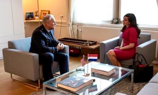 A genuine pleasure to meet with <a href="/CDS_Defensie/">Generaal Onno Eichelsheim</a> General Onno Eichelsheim to discuss 🇺🇸-🇳🇱 military cooperation with our closest Allies. We addressed our joint priorities and how our countries will continue to work together to promote and protect our shared values.