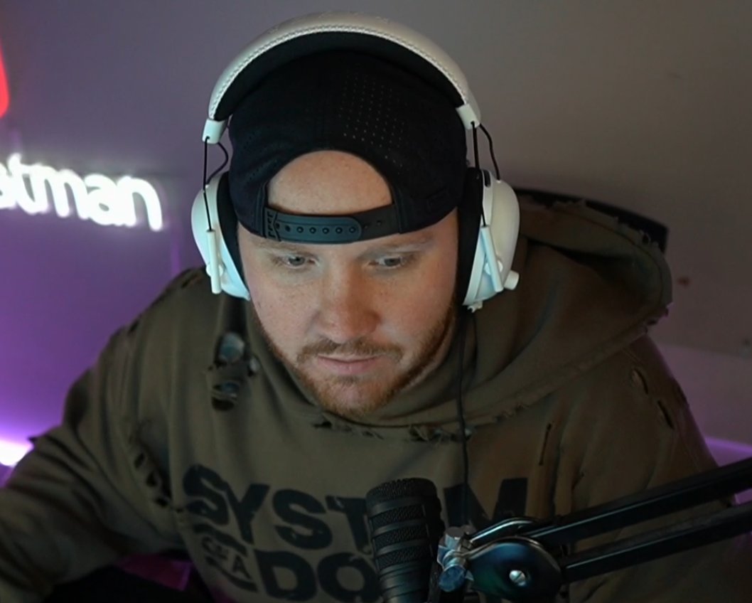 RivalsAssembled's tweet image. "Luna Snow's ult sometimes has lasted longer than I have in bed" 

-Timthetatman